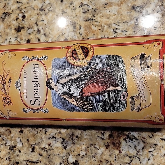 VINTAGE Metal Luce DeCIELO SPAGHETTI TIN collectors Find - Picture 5 of 5